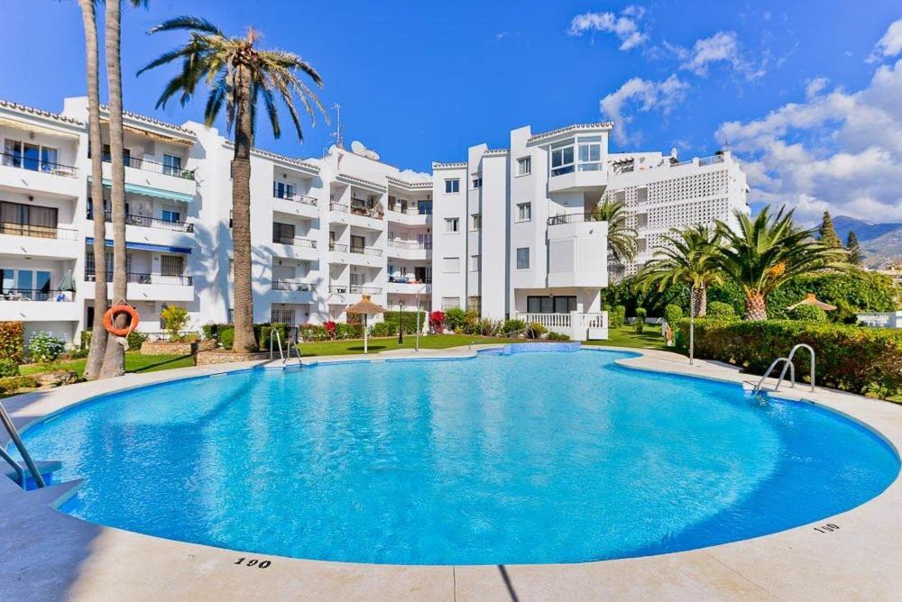 Las Palmeras Nerja Extérieur photo