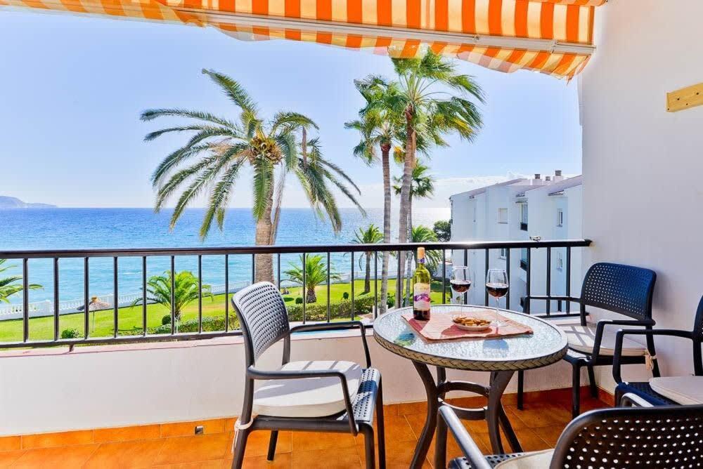 Las Palmeras Nerja Extérieur photo